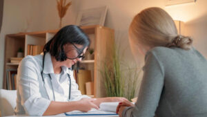 ویزیت پزشک در منزل فرمانیه