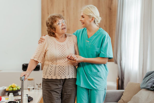 پرستار سالمند در منزل لواسان